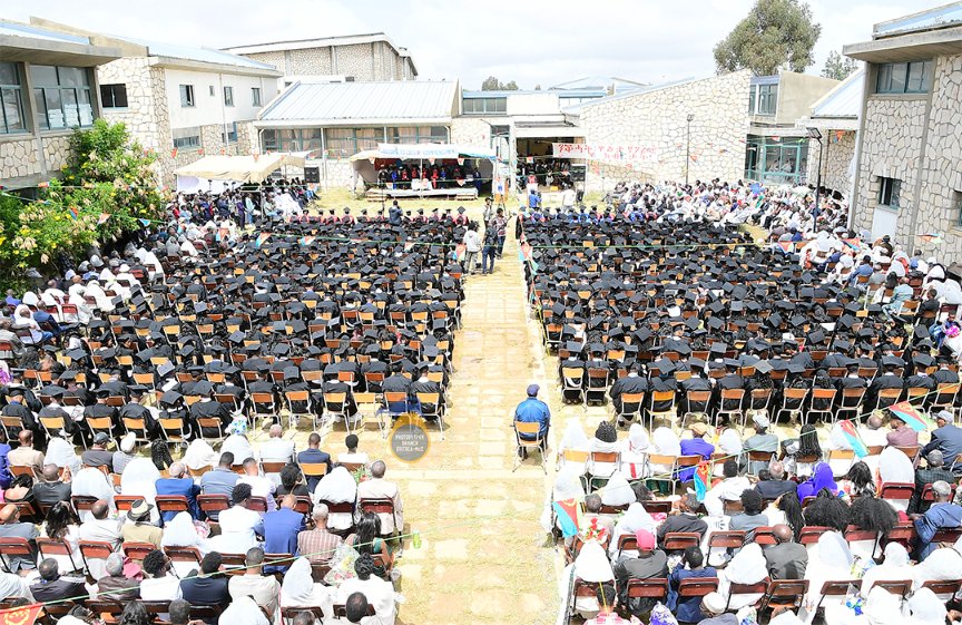 #Eritrea Graduation Season: Adi-Keyih College of Business &amp; Social Sciences has conferred 1st Degrees to 498 &amp; Diplomas to 25  Graduates in its 18th Commencement today.  47% of the Graduates are female.

Areas of study include: Economics and Finance; Management and Public