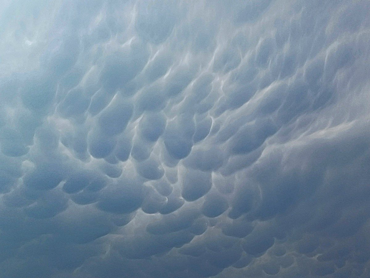 Nuvols Mammatus.<a href="/Valencia_WX/">ValènciaWeather⚡️</a> <a href="/apuntoratge/">À Punt Oratge</a>