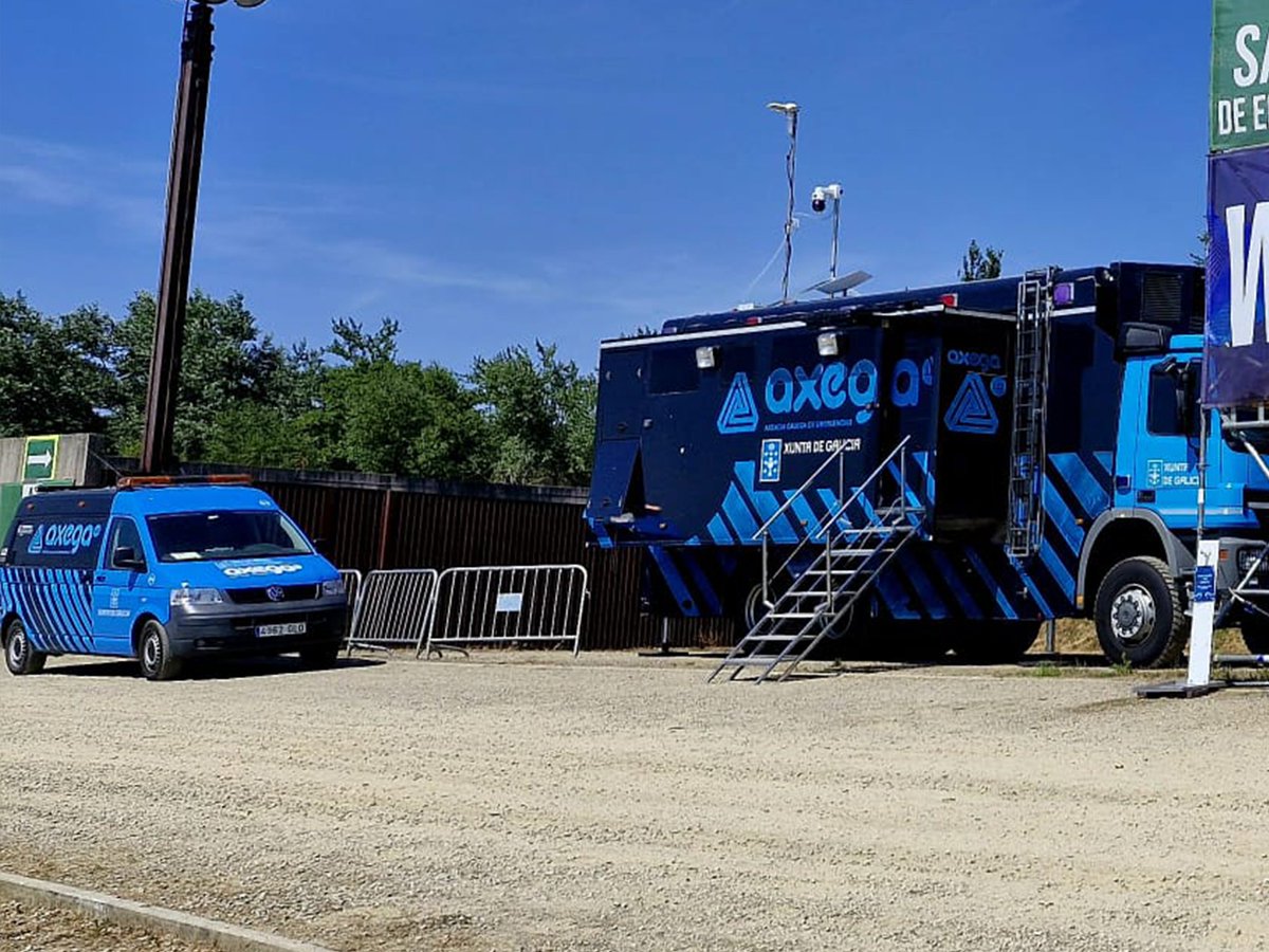 112 Galicia (@112galicia) on Twitter photo O Posto de Mando Avanzado (PMA) da #AXEGA, no que participa o Director Xeral de Emerxencias e Interior, Santiago Villanueva, xa está operativo no <a href="/gozofest/">O Gozo Festival</a>.
Estamos aquí para velar pola túa seguridade 🚨👮
Desfruta con #sentidiño. O Posto de Mando Avanzado (PMA) da #AXEGA, no que participa o Director Xeral de Emerxencias e Interior, Santiago Villanueva, xa está operativo no <a href="/gozofest/">O Gozo Festival</a>.
Estamos aquí para velar pola túa seguridade 🚨👮
Desfruta con #sentidiño.