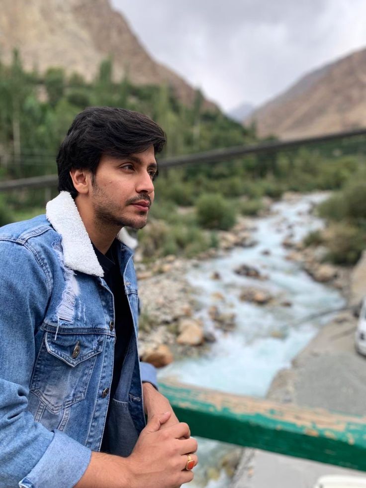 perfect combination of cuteness and hotness 

PARAM SLAYED AS NEIL