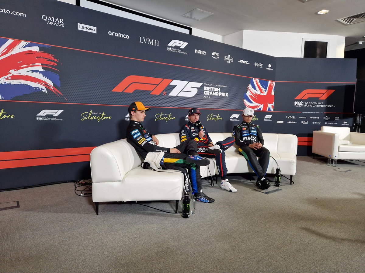 Max in de persconferentie. #F1 #BritishGP