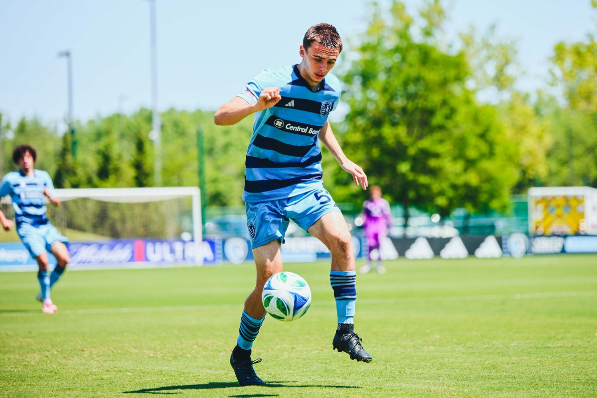 Nati Clarke, Pierre Lurot and Cielo Tschantret comprise SKC II's back three today against Portland...

The trio has played together in the last two matches, conceding just one goal!

#SKCvPOR
