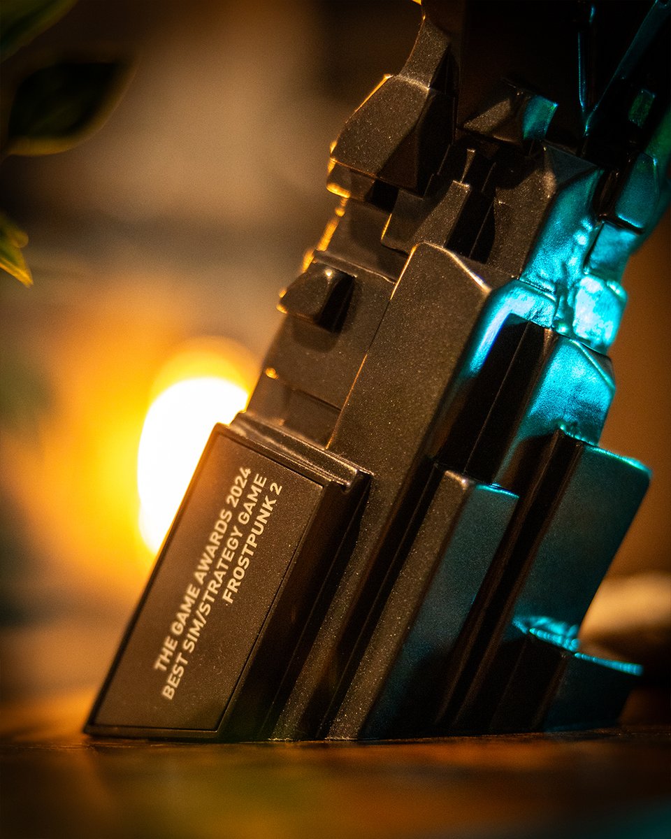 frostpunkgame's tweet image. #TheGameAwards statue for #Frostpunk 2 just arrived at the studio and yep, it’s very shiny and surprisingly heavy.
We’re honored to win Best Sim/Strategy and honestly just happy to hold this thing in our hands.
Thanks for being part of it 🖤@thegameawards