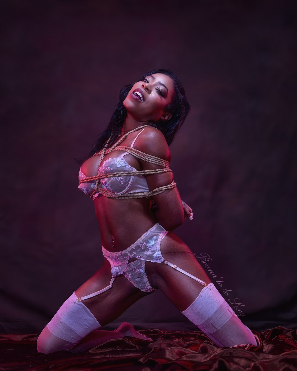 Glamour Shibari with Shammie