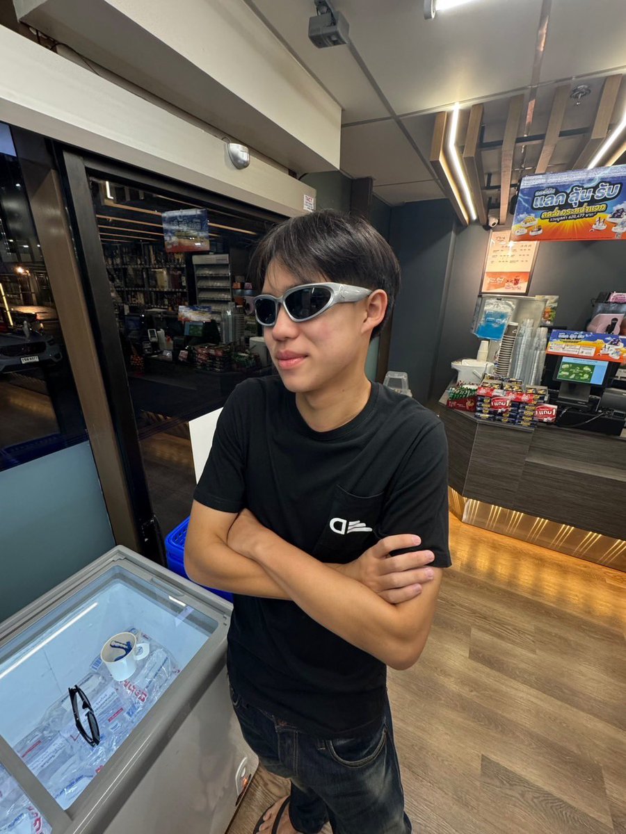 Saksit Prapakorn tweet media