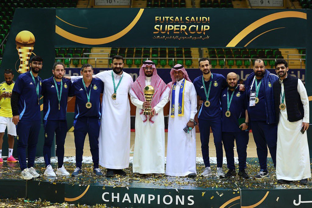 Shukran to all at <a href="/AlNassrFC/">نادي النصر السعودي</a> for an incredible year 🥇🥇🥈🥈🥉

Truly grateful to the fans, players, staff and management for all the love 🙏🏼🫶🏻

Always 💛💙🇺🇦