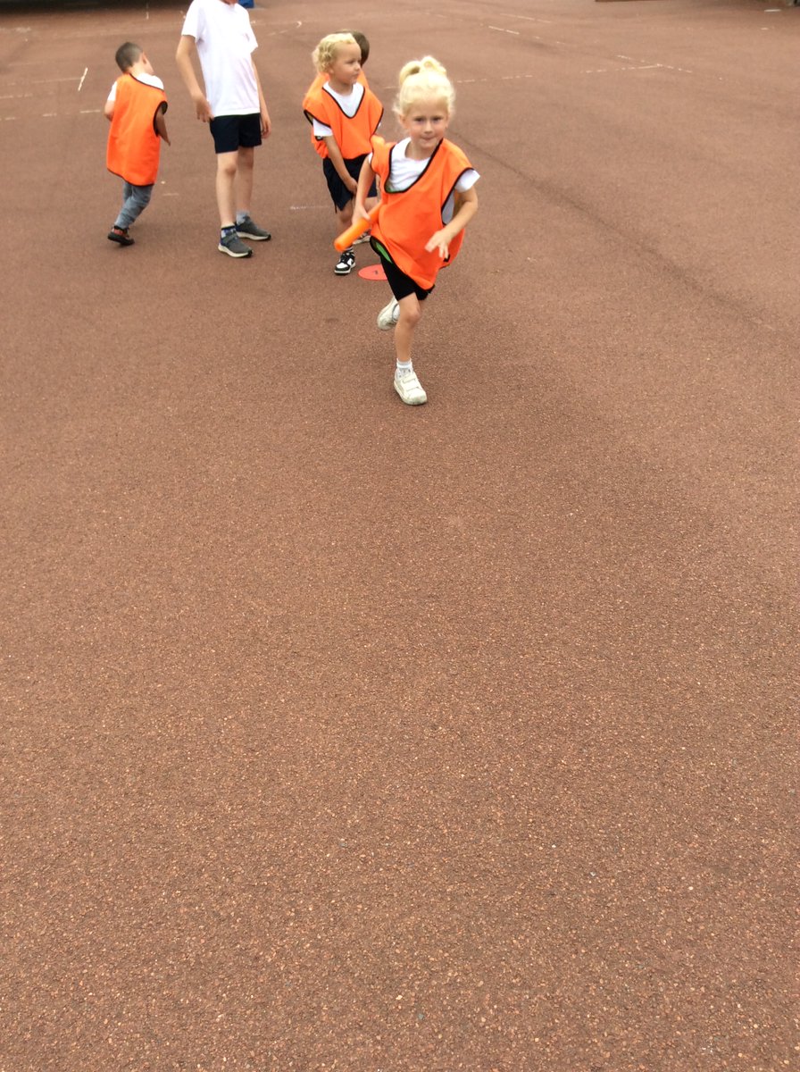 EarlyYearsPoplarStreet tweet media