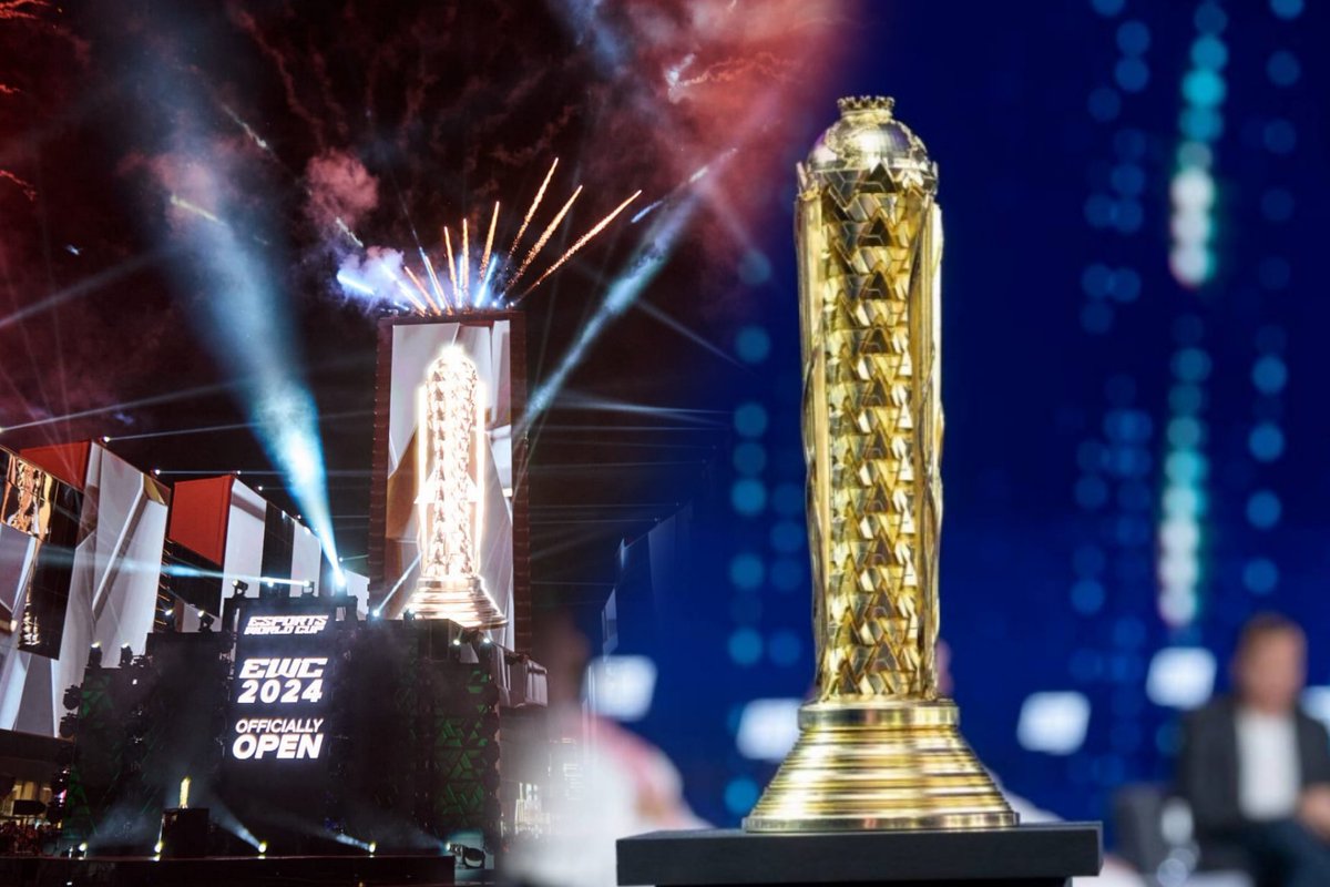 2️⃣🚨 | السلام عليكم، فتحت حساب ثاني للـ ESPORTS بشكل عام، بتكون فيه تغطية لجميع الألعاب، شرح البطولة - جداول - لقطات ..
البداية مع كأس العالم ( EWC ) ان شاء الله 🏆🔥
