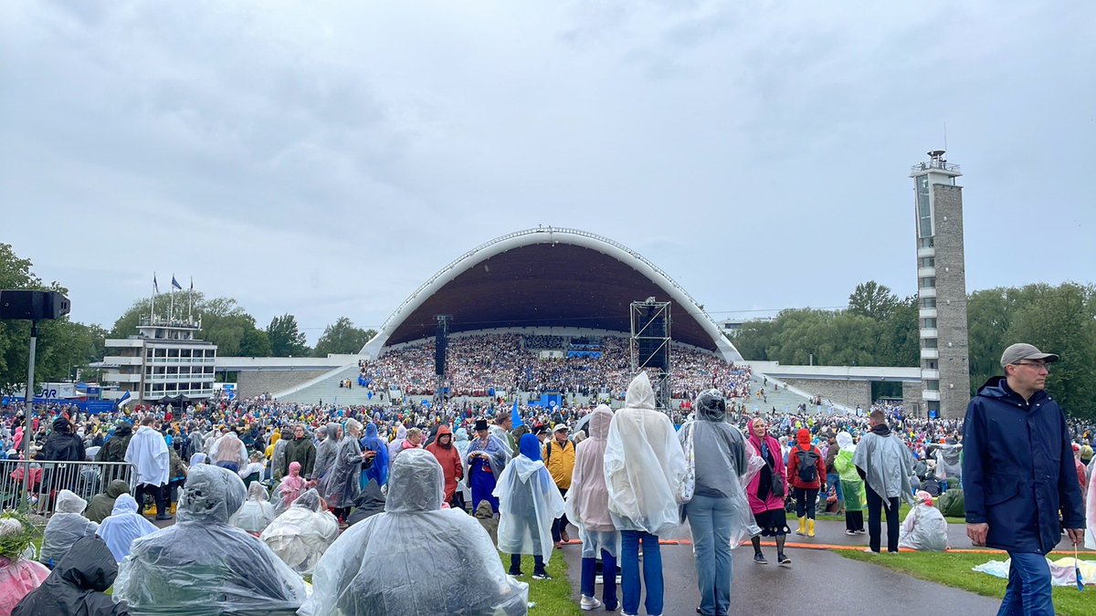 Today, we celebrate! 🥳 #SongFestival
