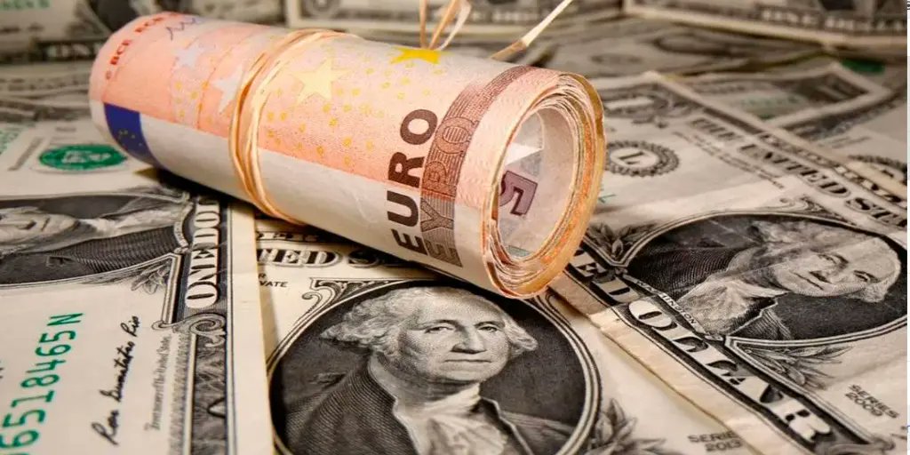 Mientras ricos en #EEUU pagarán menos impuestos gracias a ley presupuestaria aprobada en Congreso ese país, propia legislación busca aplicar impuestos a remesas de migrantes.

Es misma ley apoyada y promocionada por políticos anticubanos que siguen traicionando a sus electores.