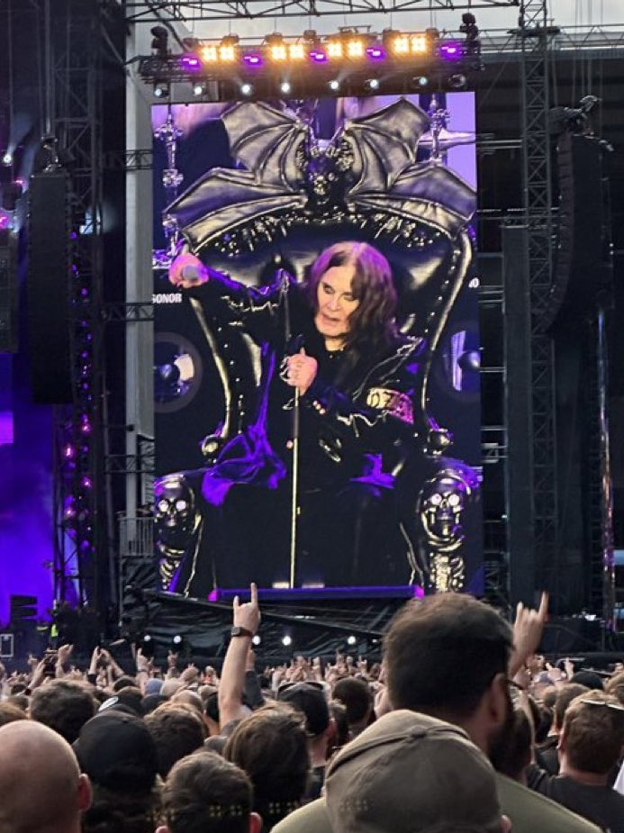 Ladies and Gentlemen, Ozzy Osbourne🤘🏻