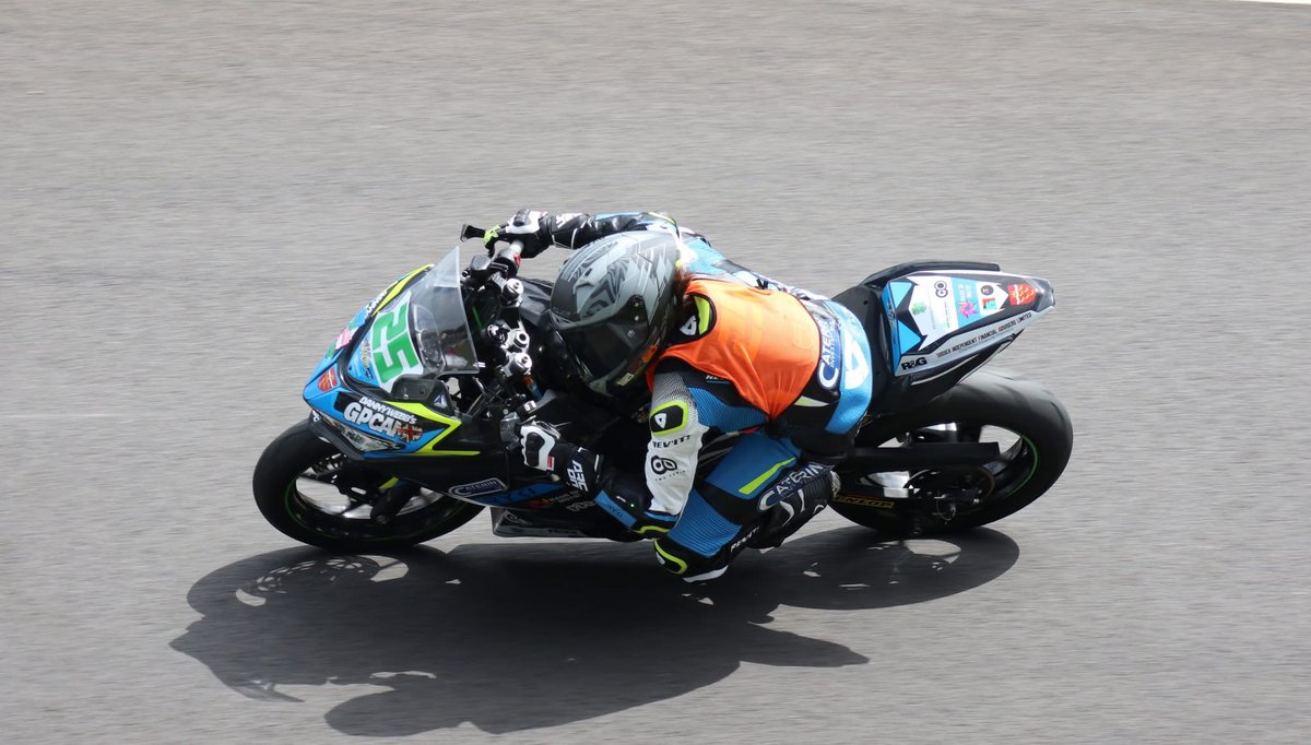 ChloeGleeson25's tweet photo. Round 5 @BemseeOfficial - Sat:

⏱️ Quali - P12 in class 
🏁 Race 1 - P11 in class 
🏁 Race 2 - P10 in class 

Really good day &amp; hit new PB 1:51.5 in Race 1! 

2 longer races (&amp; likely rain) await tomorrow! 

📸 Mark and Milena Photography

#bemsee #tgjc #racejourney #girlracer https://t.co/yKUjr9o6ER