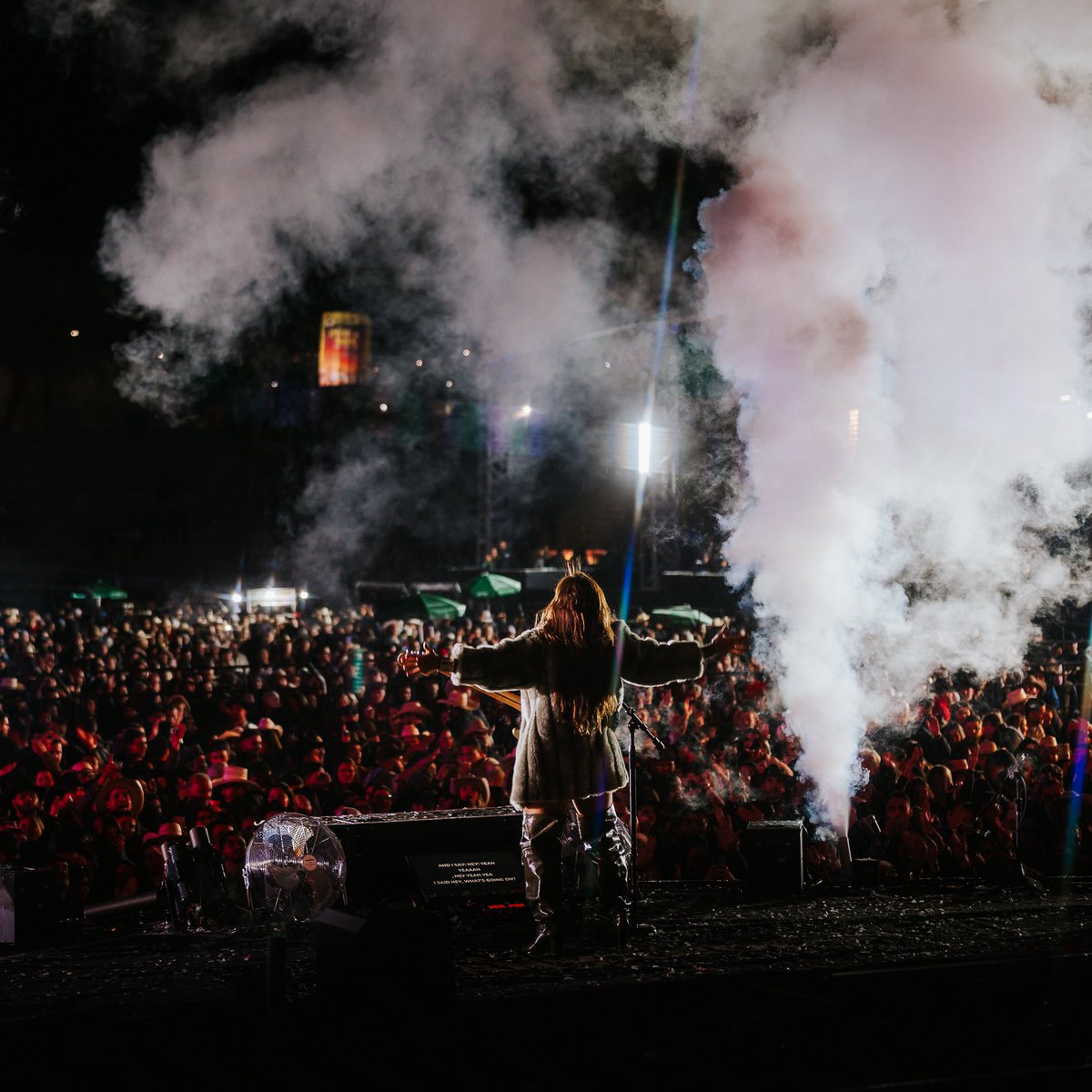 Amei cantar pra vocês, Socorro/SP! ✨❤️ Obrigada pela noite linda que vivemos ontem. Hoje é dia de Montes Claros, e eu já tô em solo mineiro, contando as horas pra encontrar com vocês, meu povo! 😮‍💨