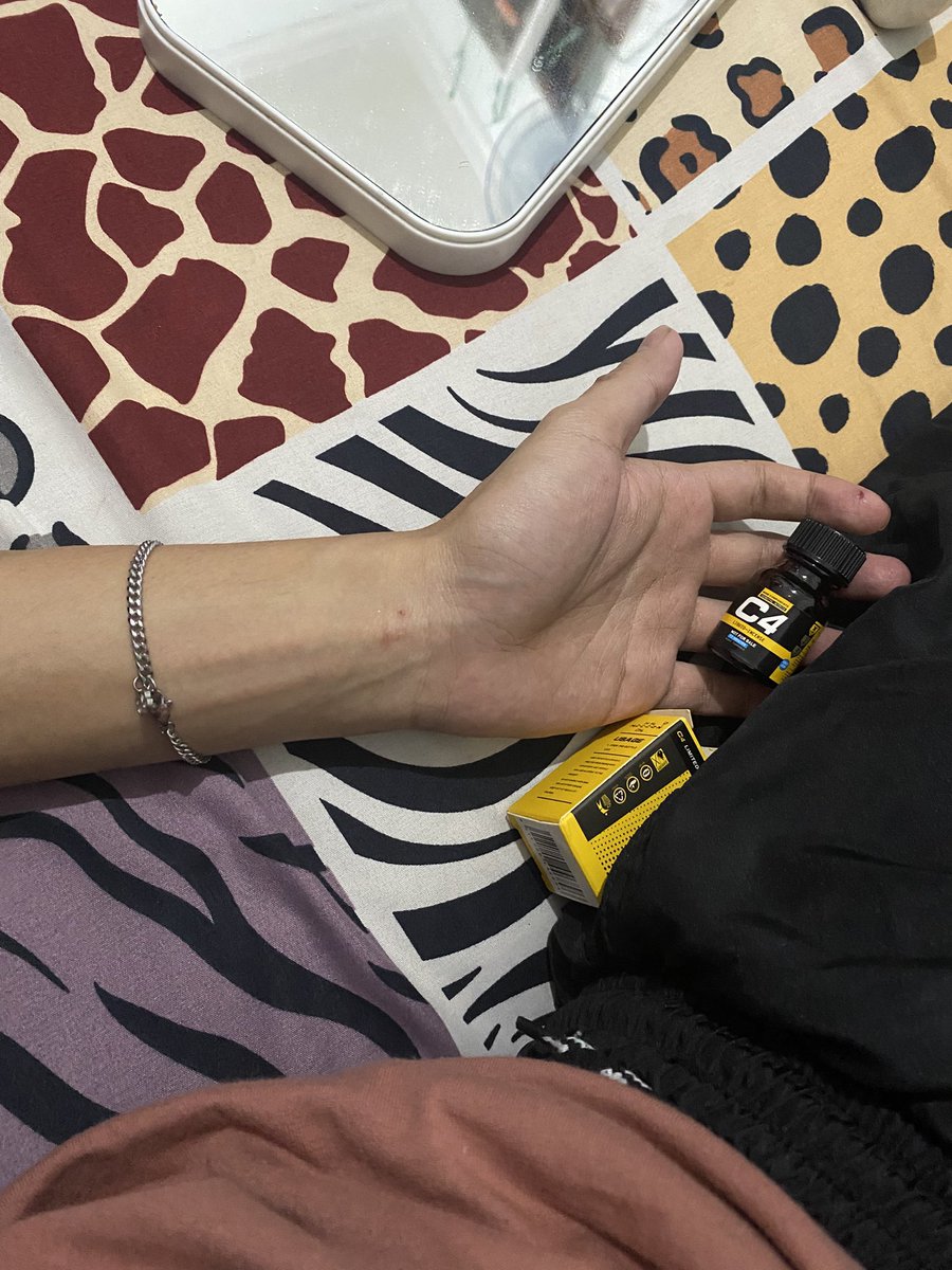 dikasih temen 😆😭🙏🏻