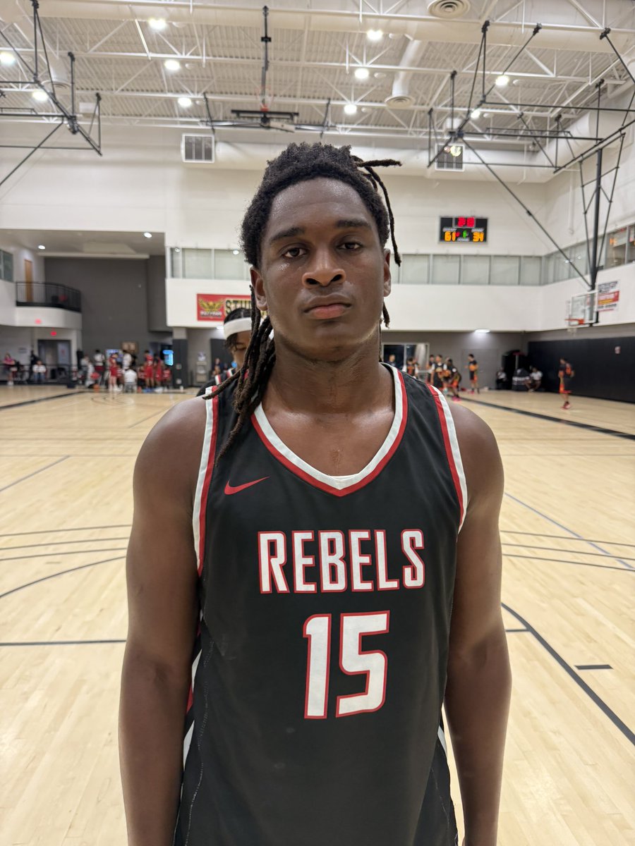 Shun Williams (@ontheradarhoops) on Twitter photo Jahmir Wallace brings energy on the defensive end and does a good job getting into opponents heads.
He takes over games with a mix of force and skill—knocking down threes, breaking down defenders, and getting above the rim when he has a lane.
📌:
<a href="/RossVDG14/">Ross Van De Griek</a>
<a href="/fl_Rebels/">Florida Rebels</a> Jahmir Wallace brings energy on the defensive end and does a good job getting into opponents heads.
He takes over games with a mix of force and skill—knocking down threes, breaking down defenders, and getting above the rim when he has a lane.
📌:
<a href="/RossVDG14/">Ross Van De Griek</a>
<a href="/fl_Rebels/">Florida Rebels</a>