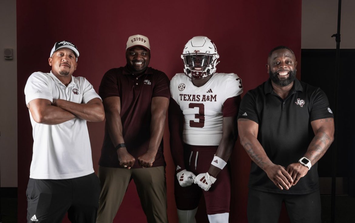 DuragAT🚬💨 (@duragat) on Twitter photo BREAKING: Texas A&M lands 5⭐️ DL Bryce Perry-Wright out of Buford, GA!
Who wouldn’t want to wreck the trenches in Aggieland?
Welcome home, <a href="/Brycepw5/">Bryce Perry-Wright</a>. #GigEm BREAKING: Texas A&M lands 5⭐️ DL Bryce Perry-Wright out of Buford, GA!
Who wouldn’t want to wreck the trenches in Aggieland?
Welcome home, <a href="/Brycepw5/">Bryce Perry-Wright</a>. #GigEm