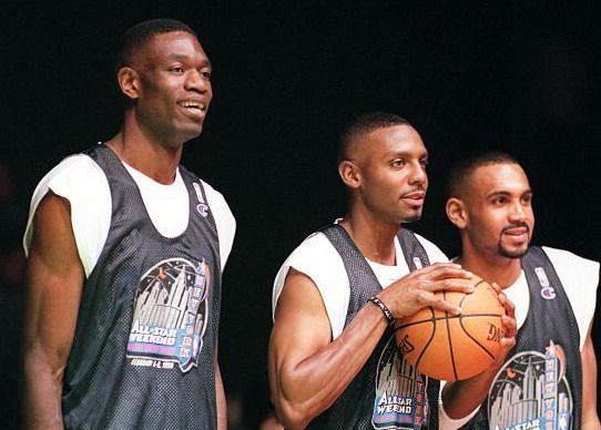 paulieknep's tweet image. Dikembe Mutombo, Penny Hardaway and Grant Hill at All-Star Weekend.