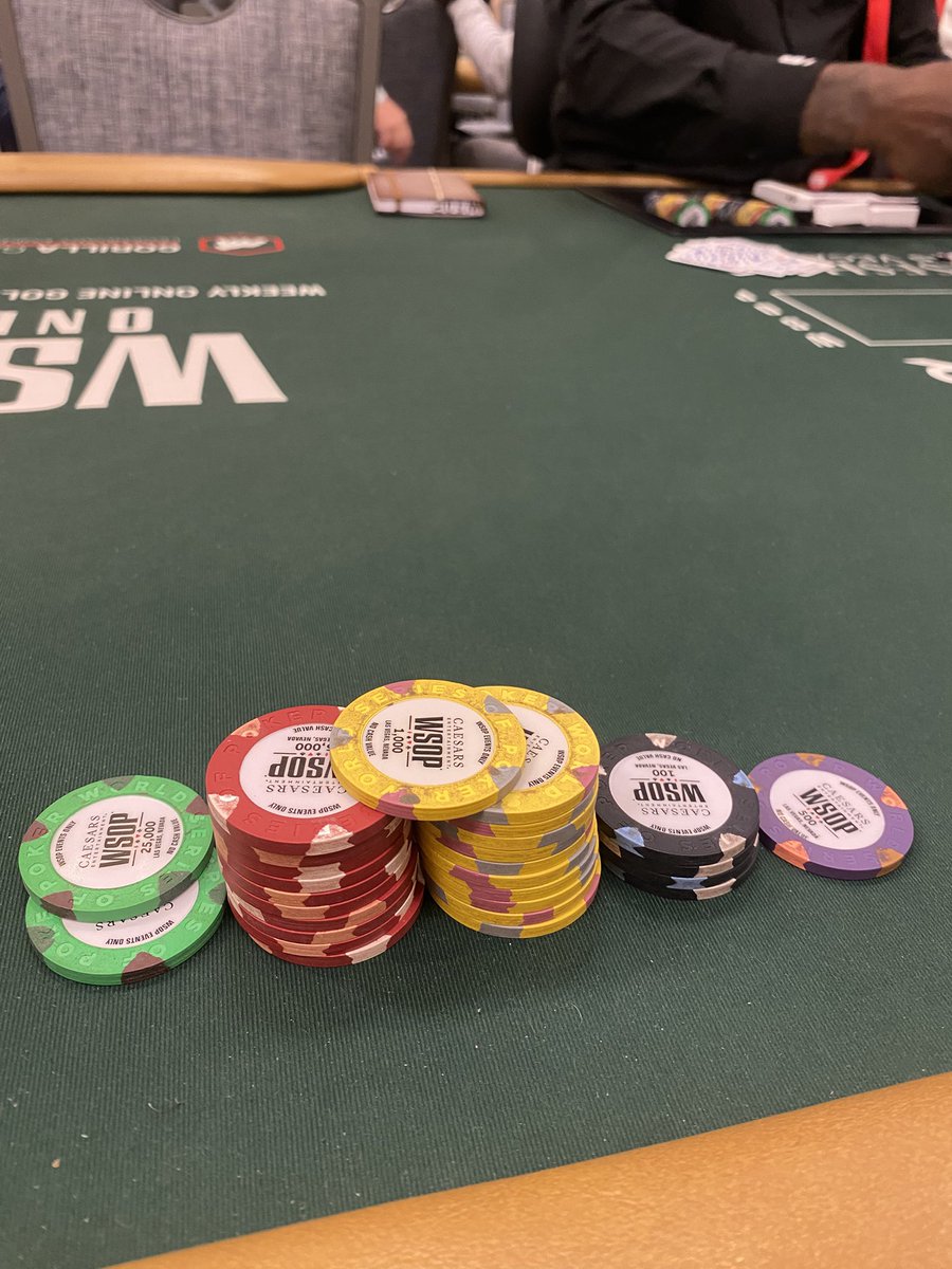 Starting stack: 60k
After Level 1: 111.9k
#wsop #poker