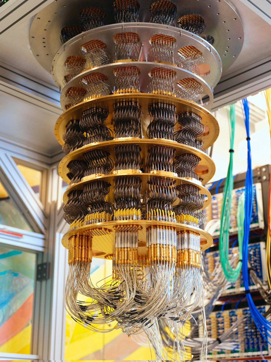 nwasorderick's tweet image. #QuantumComputing is majorly the hardware of making computers and communication faster. We rarely think about achieving the same goal using algorithms. Perhaps because of #ShannonEntropy and #KolmogorovComplexity an abomination I am going to destroy the coming months!