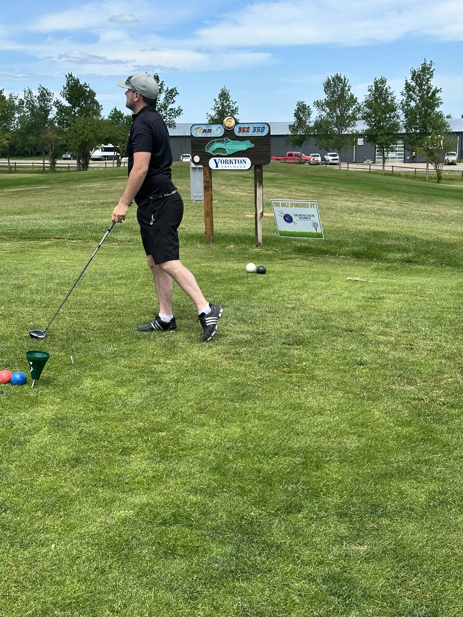 adamstuart1's tweet image. Great day for the @TheodoreBuffs golf tournament. @MondayNooner #golf #tourney #sask