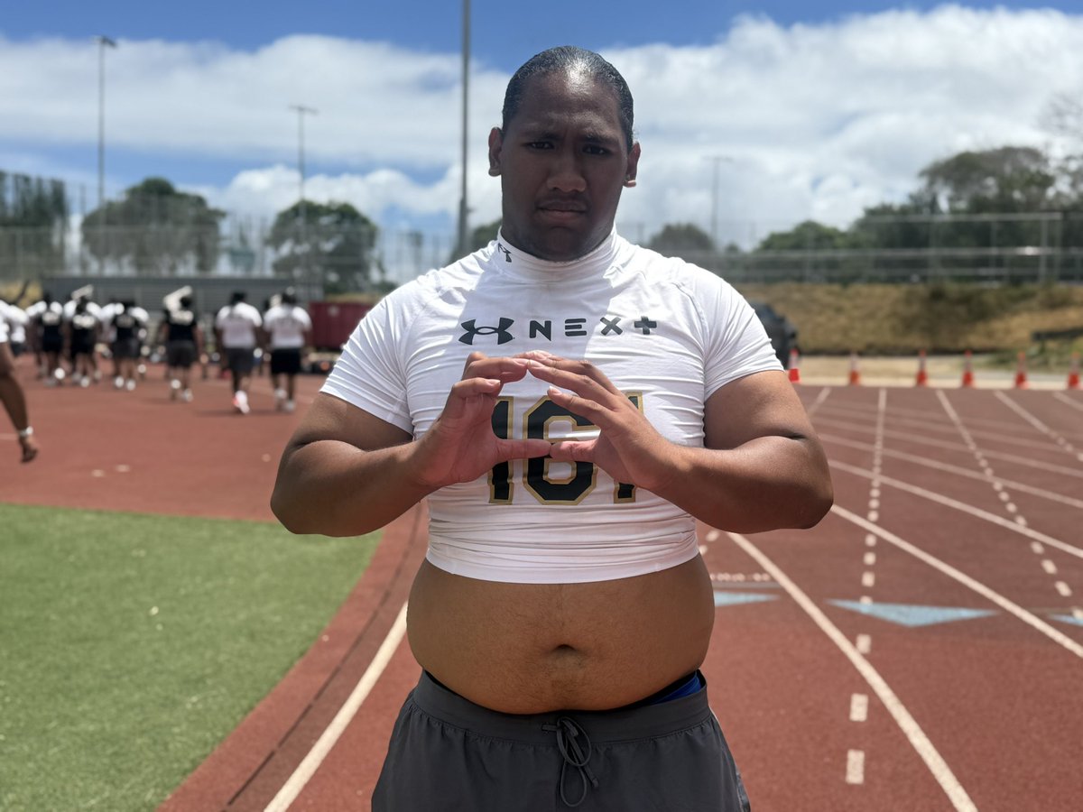 Oregon flipped Honolulu (Hawaii) Farrington offensive lineman Koloi Keli earlier this week, part of their big week of linemen recruiting. Had a good day playing multiple spots on the line 247sports.com/player/koloi-k…