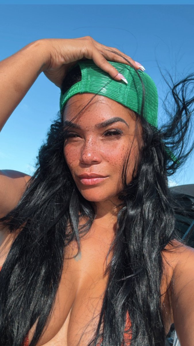 Sun-kissed ❤️