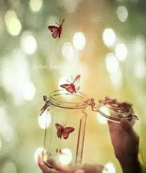 Scutmai_S's tweet photo. Nella notte, il sogno si posa
leggero come un’ala di farfalla
e porta via il peso del giorno
dissolvendo il grigiore del tempo
Nel sogno, il cuore trova pace
la mente si libera
dalle catene della realtà
per volare lontano
verso luoghi di speranza
#Quasimodo
#Sognando #casalettori https://t.co/2hMGiTi7tq