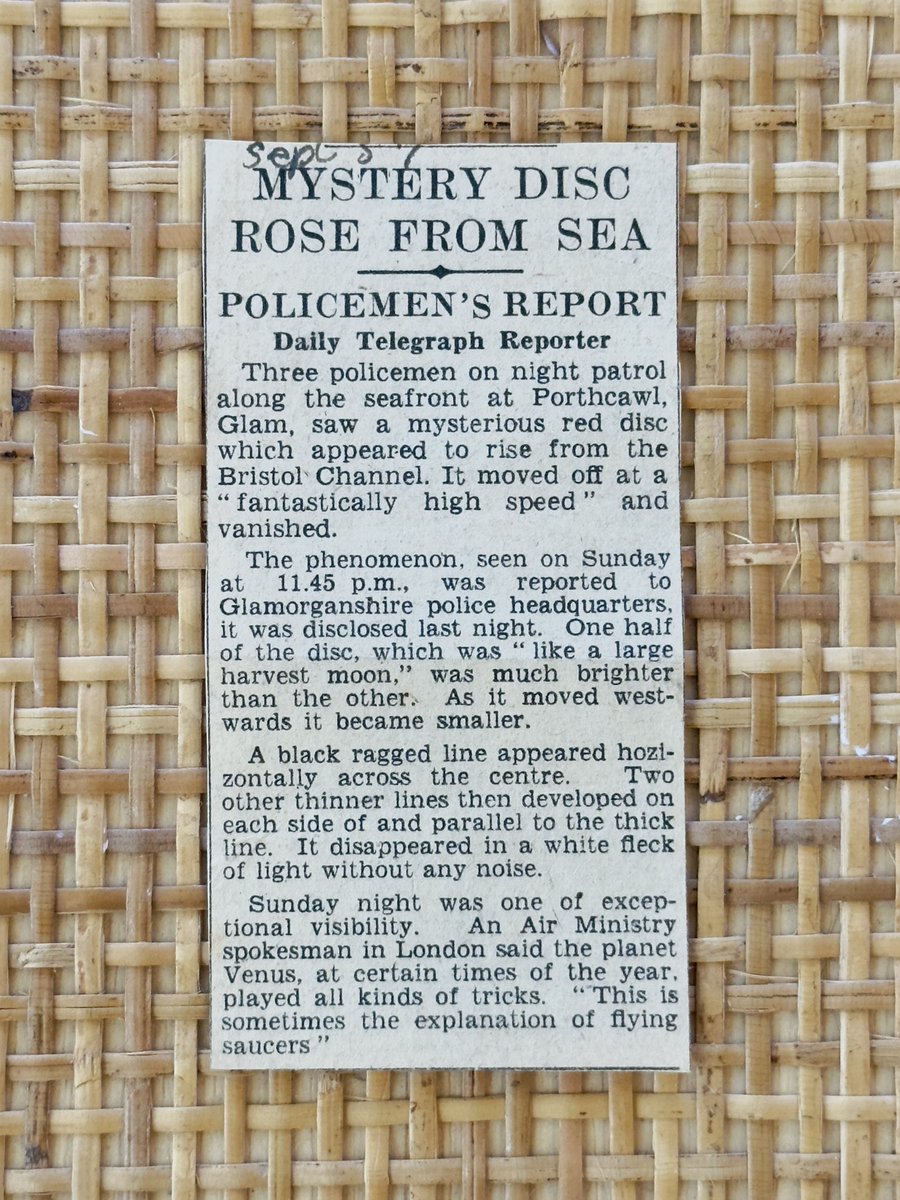 ShipsSmall's tweet image. Old UFO clippings from the 50s are a real treat to read through.
