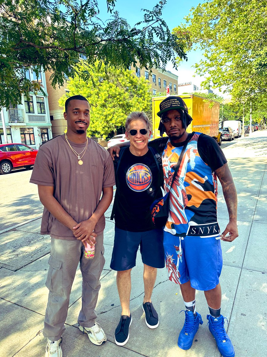 State from Harlem🇬🇭🗽 (@bmorelikestate) on Twitter photo “Your state I love your analysis”
Shoutouts to <a href="/BenStiller/">Ben Stiller</a> man today is a great day #Knickstwitterday #newyorkforever “Your state I love your analysis”
Shoutouts to <a href="/BenStiller/">Ben Stiller</a> man today is a great day #Knickstwitterday #newyorkforever