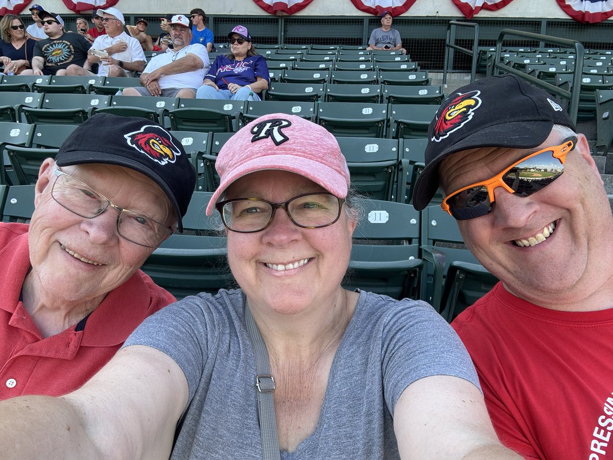 Lori Faas tweet media