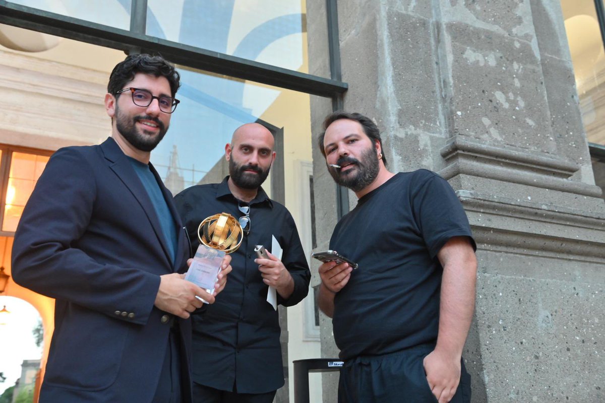 globodoro's tweet image. Il premio per la migliore #operaprima del 65esimo #globodoro va a #ciaobambino di #edgardopistone