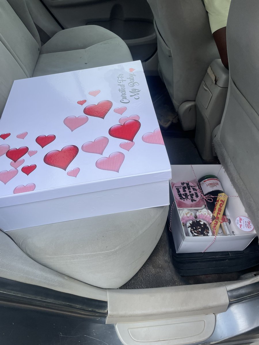 ibox_gift's tweet image. Excited to collaborate with @cakesbyjade__ on this sweet occasion!🎁 Our client wanted something memorable for his special someone, & together we delivered love in a box ft gift set from us @ibox_gift
Package as seen: N346,000
For bookings/enquiries: send a DM/use link in bio
