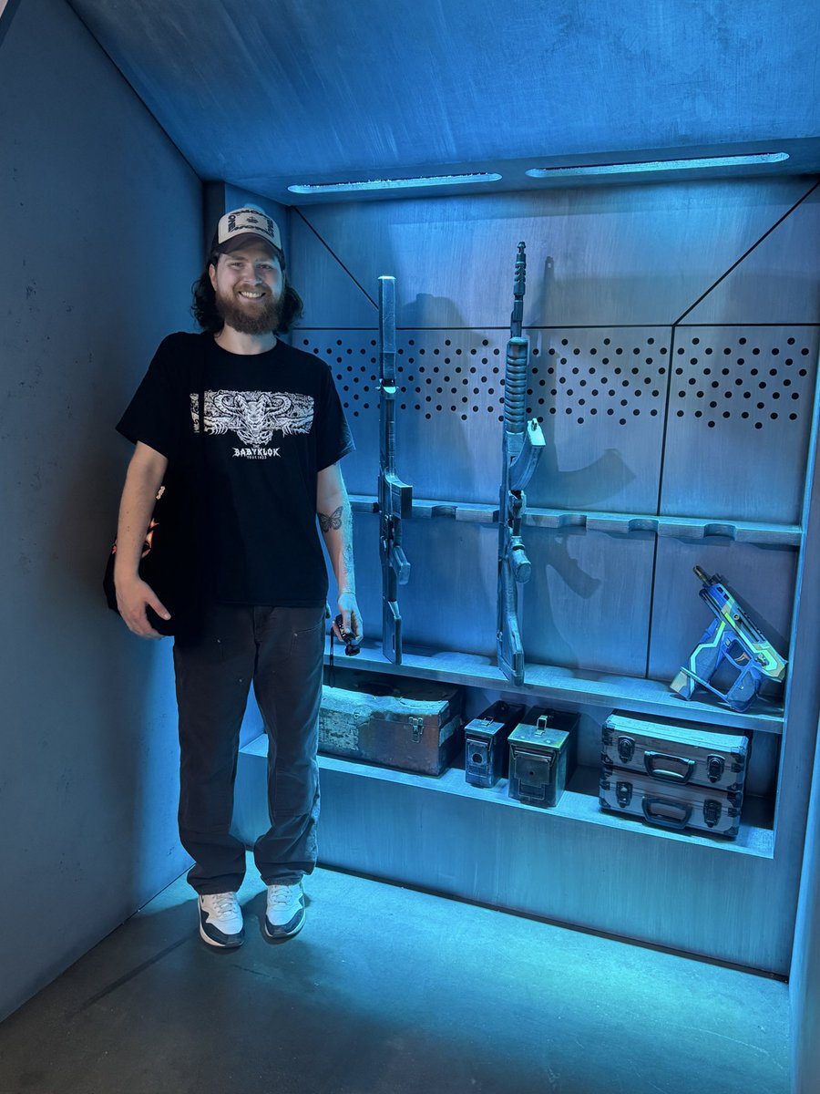 24 today! 🥳🥳

24 today…

damn.