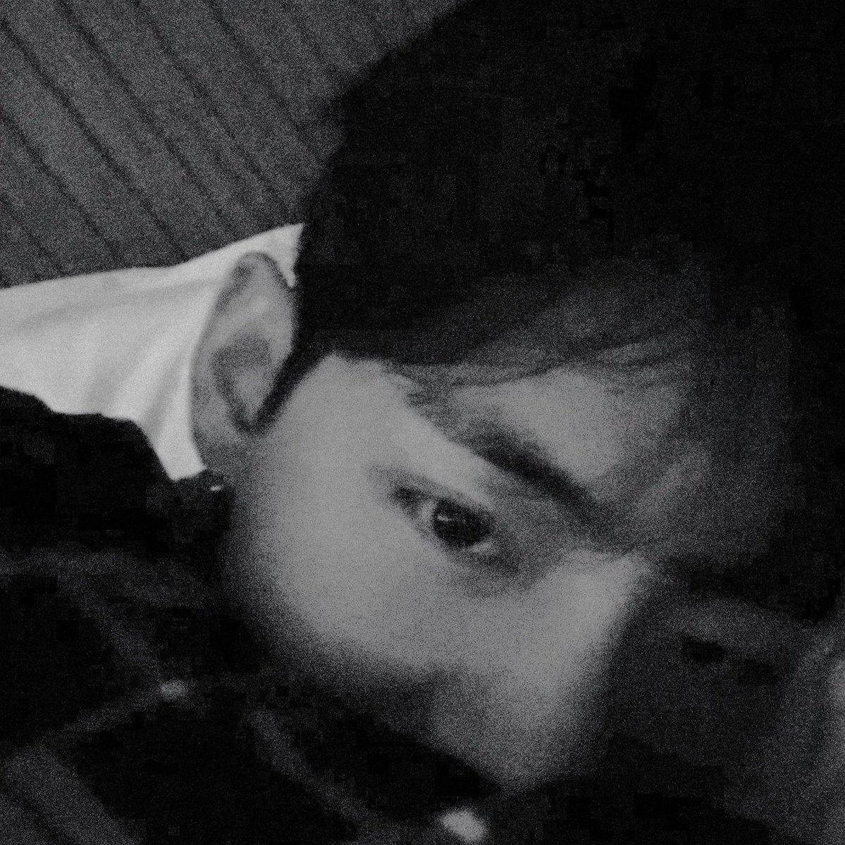 ㅤ
When my bebe looks so yummy but he's about to fall asleep... should I just let him rest like an angel or climb on top of him and ride him into dreamland? 
ㅤ