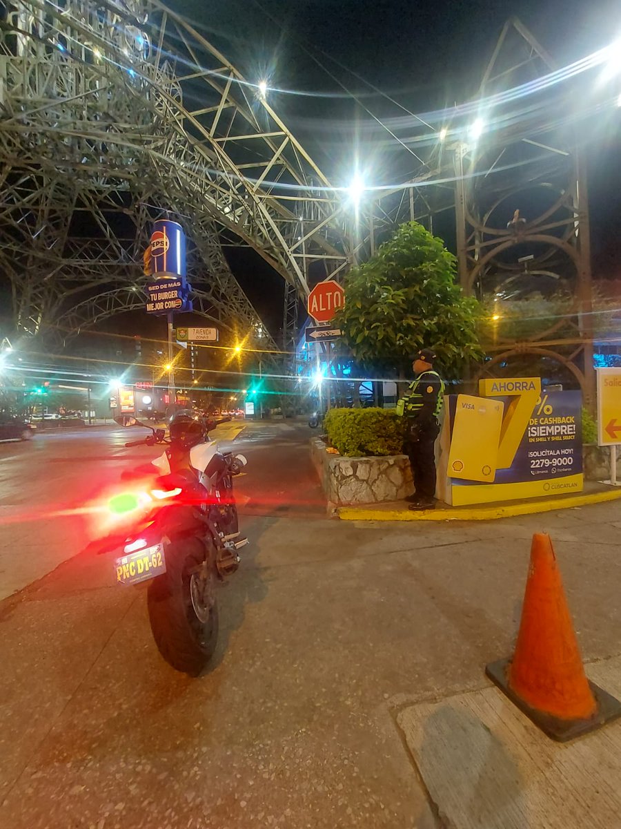 DTransitoPNC's tweet image. #TránsitoPNC realiza estas acciones con el objetivo de fortalecer la seguridad vial y proteger la vida de los ciudadanos, verificando el cumplimiento de la ley de tránsito y su reglamento.

#carreras #clandestinas #fyp #Guatemala #TránsitoPNC