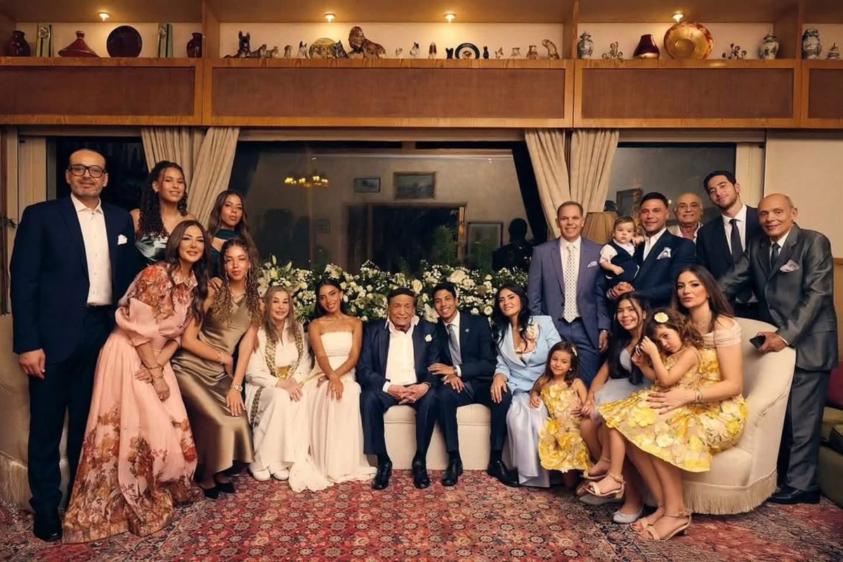 🚨 أول ظهور للزعيم #عادل_إمام في زفاف حفيده