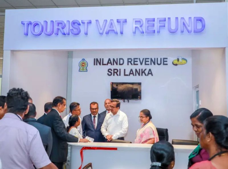 numberslka's tweet image. 🇱🇰 Sri Lanka Relaunches Tourist VAT Refund Scheme (TVRS)
⭕ Tourists who spend over LKR 50,000 (excluding VAT) in one day at a single authorized shop can claim a VAT refund at BIA.
⭕ Up to three invoices per day from the same retailer are allowed; a Tourist VAT Refund Invoice…