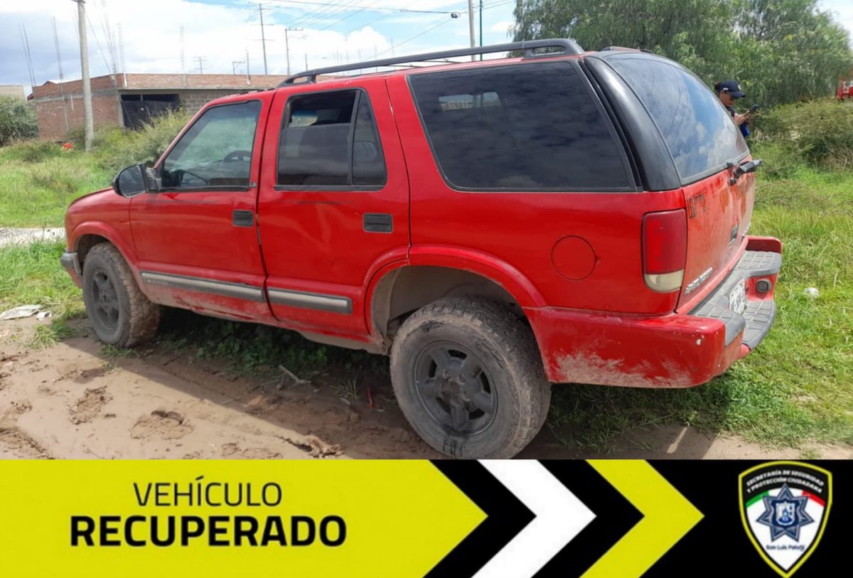 ✴️Agentes de la #SSPC recuperan camioneta con reporte de robo vigente

🚔🚨En patrullajes sobre la prol. Salk en la col. Joyas del Aguaje, la unidad se encontró con huellas de desvalijamiento

⚠️La base de datos policial del C4 Municipal informó reporte de robo del pasado martes