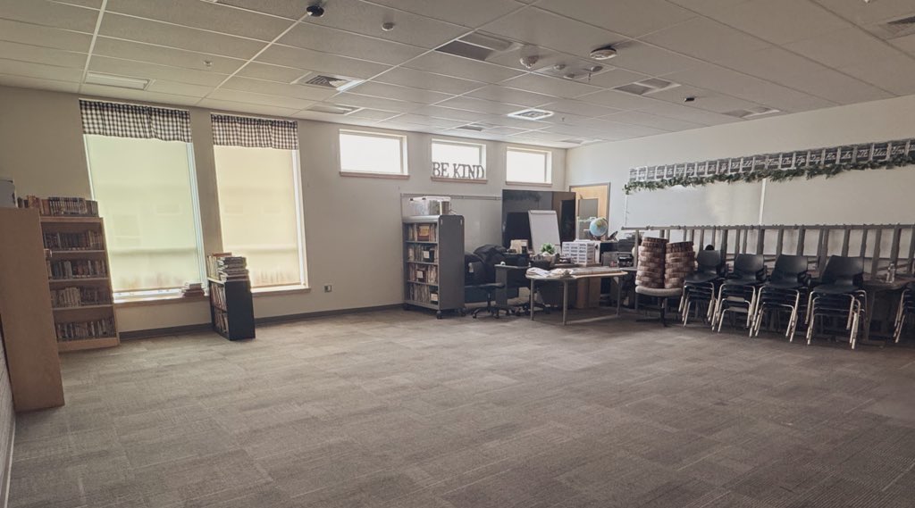 Our #clearthelist benefits 85 4th grade students in 3 inclusion classrooms at a Title 1 (high-needs) elementary in rural WA. This will be my 24th year teaching in our community. Please take a look 👀 at our class wish list &amp; see how you can help! 🔗 amzn.to/2KHTOKB