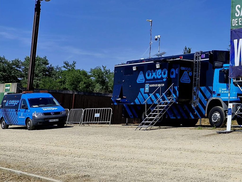 UpaGalicia's tweet photo. O PMA da #AXEGA xa está activo no @gozofest coa participación do Dir. Xeral de Emerxencias e dos corpos que integramos o dispositivo
Un festival seguro e ben coordinado é cousa de todos 🚨
#Gozofest #Sentidiño #Seguridade #Emerxencias https://t.co/JPkcPapRfZ