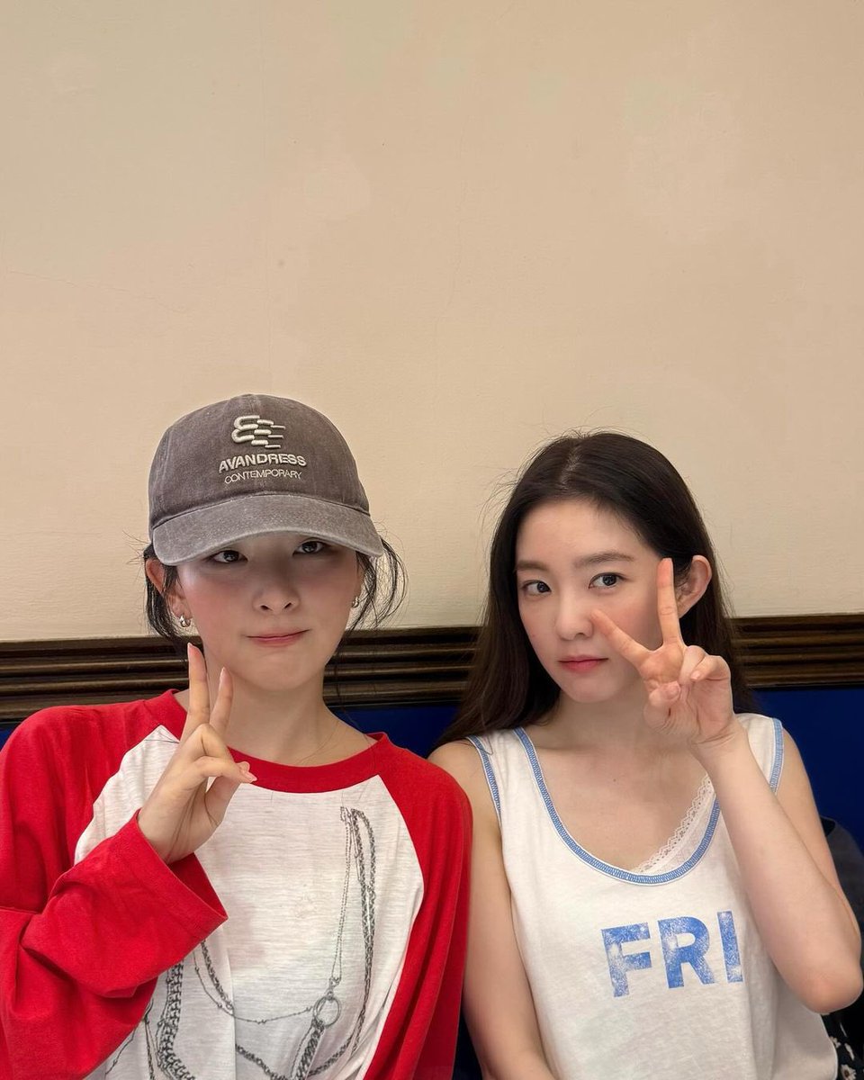 이 시대 최고의 유닛 레드벨벳 아이린&amp;슬기의 데뷔 5주년을 축하합니다🩷💛 우리곰토끼 앞으로도 화이팅🐰🐻

#StuckOnA5eul