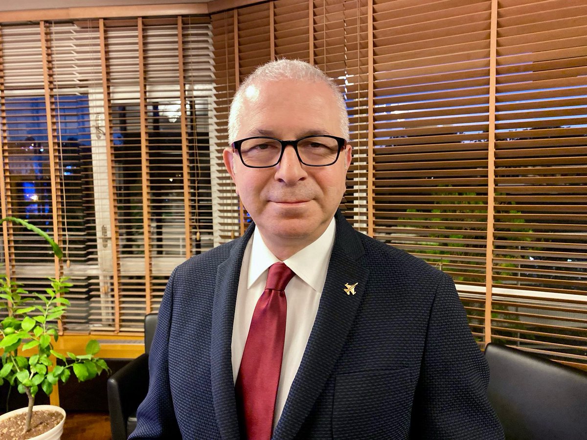 🌼Küresel nüfus yaşlanıyor ve büyüme yüzyılın sonuna kadar zirveye ulaşabilir. Dünyadaki hemen hemen her ülke, nüfuslarındaki yaşlı kişilerin sayısında ve oranında belirgin büyüme yaşıyor. Günümüzde dünyada 65 yaş ve üzeri 800 milyon insan yaşamaktadır. #yaşlanma #bakımekonomisi