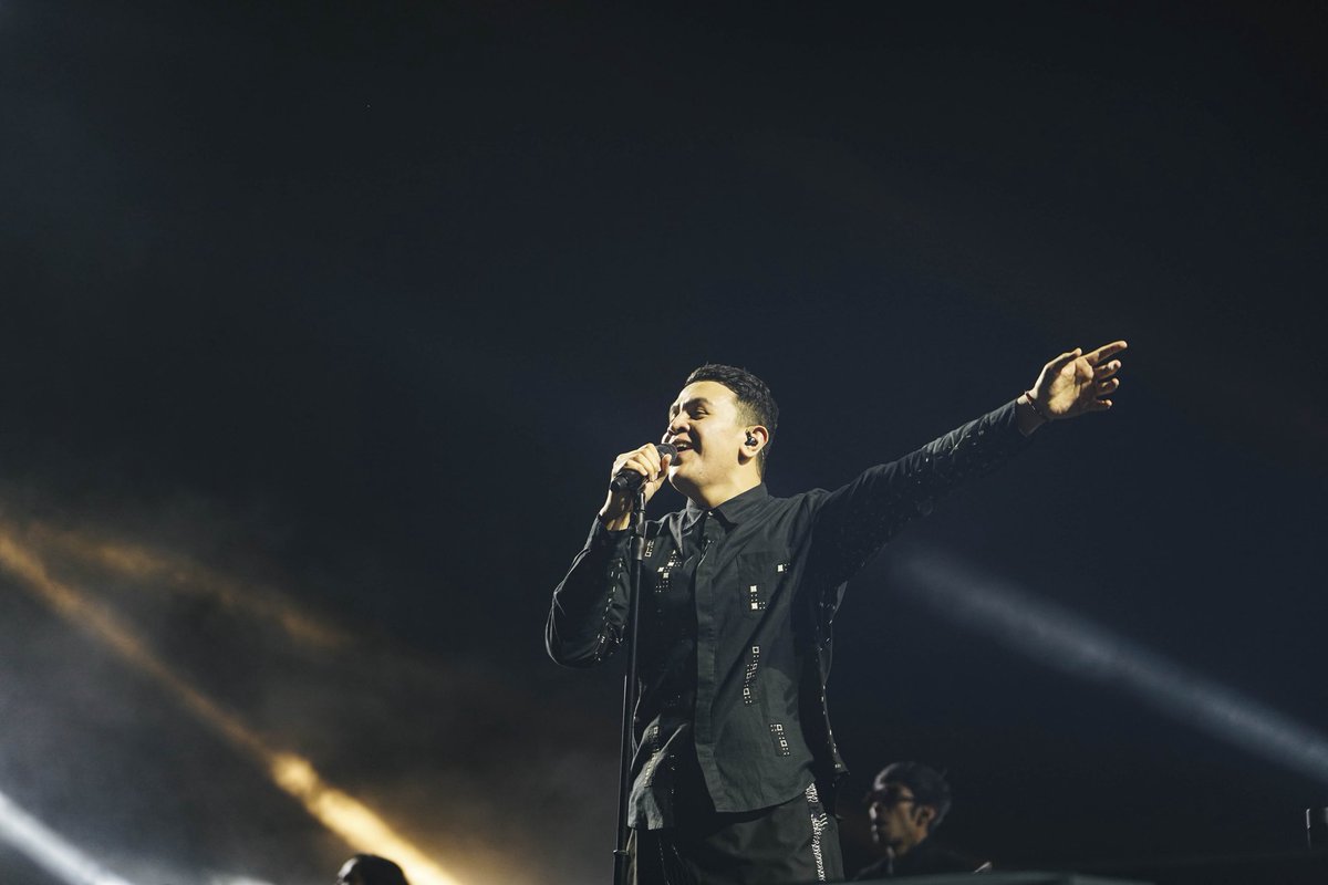 PrambananJazz's tweet photo. My "Hati-hati di Jalan" to Prambanan Jazz was worth it for @tulusm !πβ€οΈ
#PrambananJazzFestival #PrambananJazz2025 #SebelasSelaras #BRIPJF #QLola
#AccessToSuccess https://t.co/0Y7r7vtj3K