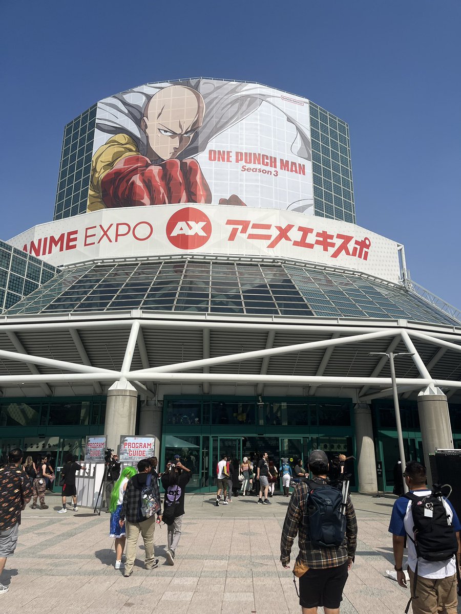 gwizofthestars's tweet image. I’m working at Anime Expo today!! 🫡
If you see me around come say hi!!