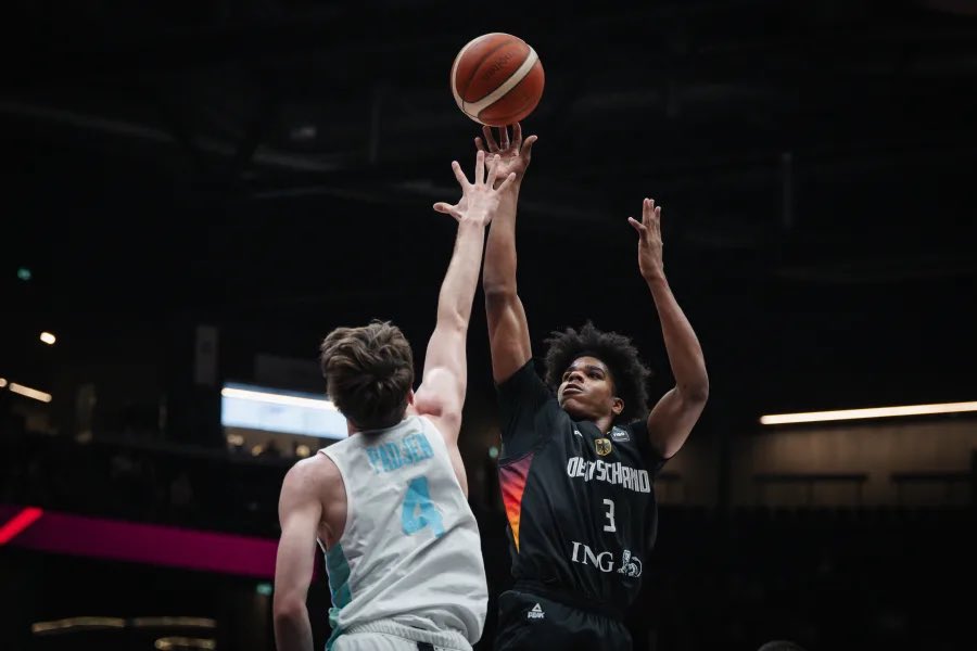 Texas Tech Basketball (@texastechmbb) on Twitter photo FINALS BOUND 😤
<a href="/chrisanders2024/">Christian Anderson Jr.</a> goes off for 27 points, 6 assists and 5 rebounds to lead 🇩🇪 to an 84-72 semifinal win over Slovenia.
Anderson and his team will now play the USA-New Zealand winner on Sunday in the #FIBAU19 World Cup Finals. FINALS BOUND 😤
<a href="/chrisanders2024/">Christian Anderson Jr.</a> goes off for 27 points, 6 assists and 5 rebounds to lead 🇩🇪 to an 84-72 semifinal win over Slovenia.
Anderson and his team will now play the USA-New Zealand winner on Sunday in the #FIBAU19 World Cup Finals.
