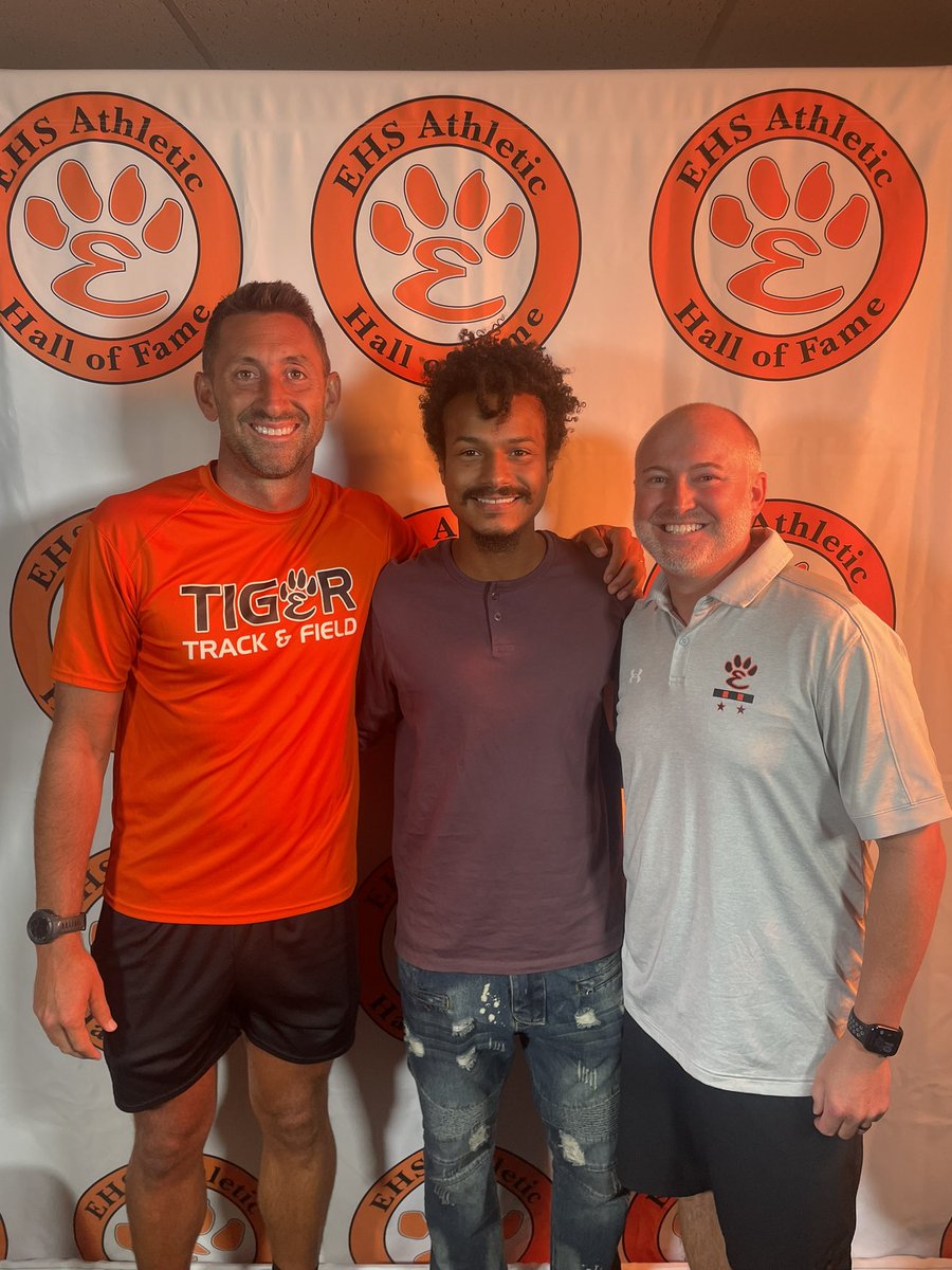 ehshof's tweet image. Greatness recognized today! @TigerFootball_ @kamper317 @kamper317 @GregShashack @TrackEHS