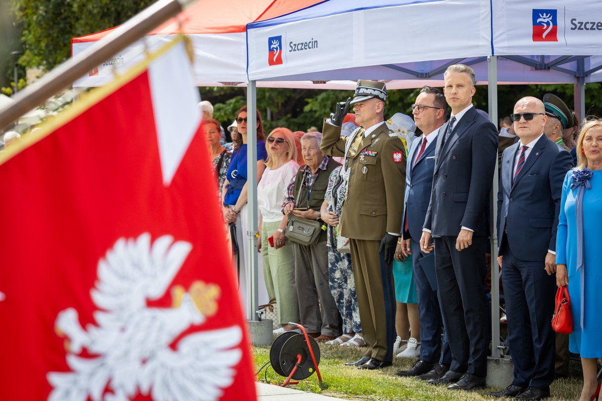 A_Marchewka's tweet image. Nasz polski Szczecin obchodzi dziś 80. urodziny. Wszystkiego najlepszego, Szczecinianie!