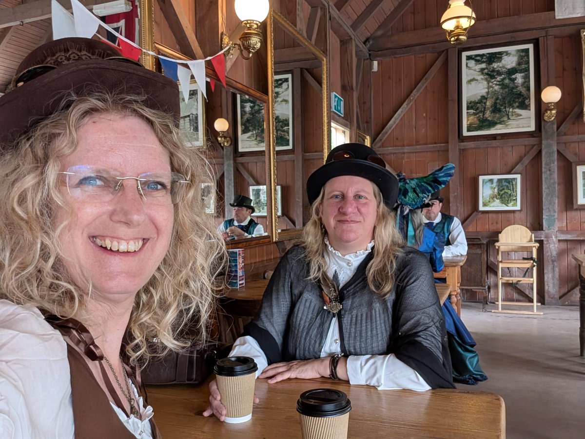 Rebecca Seaton tweet media