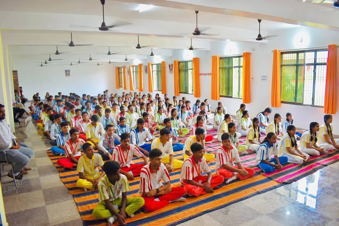 ABVP Awadh (@abvp4awadh) on Twitter photo अभाविप अम्बेडकरनगर द्वारा ‘राष्ट्रीय विद्यार्थी दिवस’ सप्ताह के अंतर्गत आयोजित "छात्र शक्ति–राष्ट्र शक्ति” विषयक संगोष्ठी को प्रान्त संगठन मंत्री श्री <a href="/AnshulVidyarthi/">Anshul Vidyarthi</a> ने संबोधित किया |
#ABVP अभाविप अम्बेडकरनगर द्वारा ‘राष्ट्रीय विद्यार्थी दिवस’ सप्ताह के अंतर्गत आयोजित "छात्र शक्ति–राष्ट्र शक्ति” विषयक संगोष्ठी को प्रान्त संगठन मंत्री श्री <a href="/AnshulVidyarthi/">Anshul Vidyarthi</a> ने संबोधित किया |
#ABVP