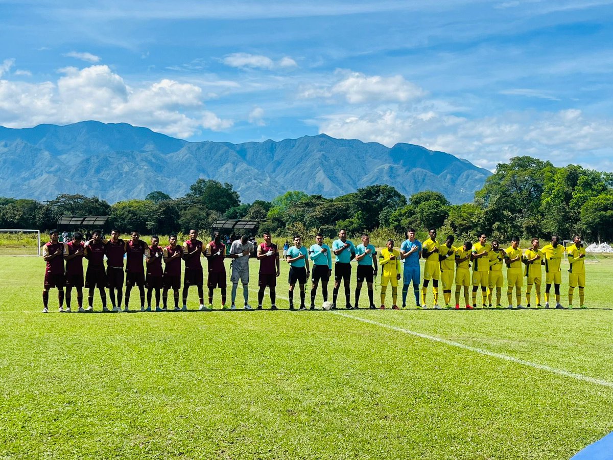 #SUB20A | Resultado fecha 11 Súper Copa Juvenil: Atlético Huila 1-1 Deportes Tolima. 

⚽️ Anotación de Roberto Pineda.